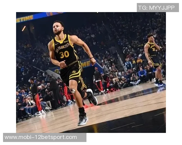 库里谈猛龙施压表现称我们缺乏有效应对策略与调整